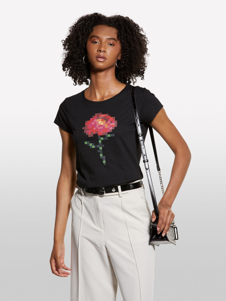 Black t-shirt with flower print - women's short sleeve t-shirts - Black | Sisley image number 3